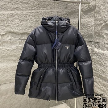 프라다 여성 패딩