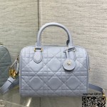 디올 DIOR 신상 그루브25백