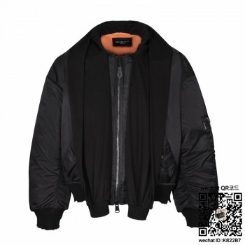 발렌시아가 솜패딩