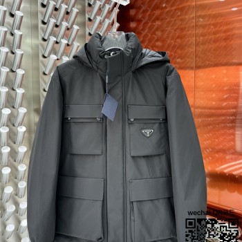 프라다 패딩