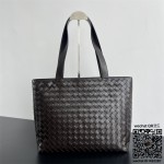 보테가베네타 라지 인트레치아토 지퍼 토트 백 786666