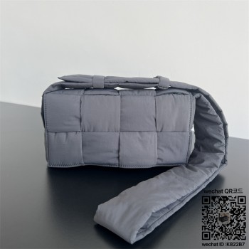 보테가베네타 패딩 테크 카세트 백 628951