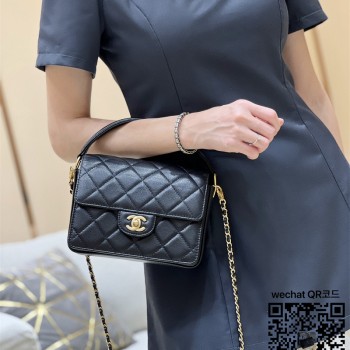 샤넬 CHANEL 핸들 장식의 미니 플랩 백 AS5165