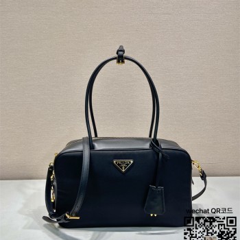 프라다 신상 미디엄 리나일론 및 가죽 탑 핸들 백 1BB132