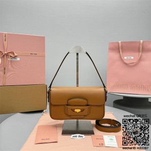 미우미우 신상 크로스백