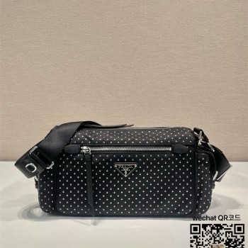 프라다  스터드 장식 리나일론 백 1BC236