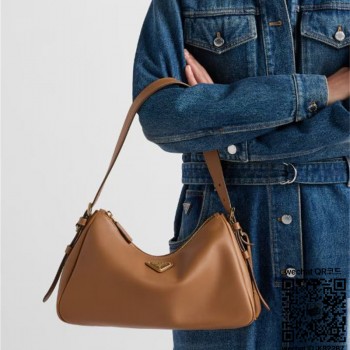 프라다 에메 미디엄 가죽 숄더백 1BC229