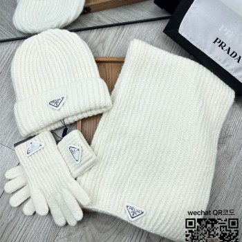 프라다 PRADA  모자 목도리 장갑 세트