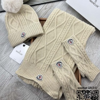 몽클레어 MONCLER  모자 목도리 장갑 세트