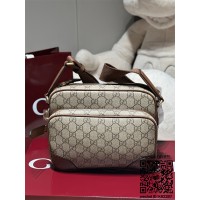 구찌 메신저백 821160