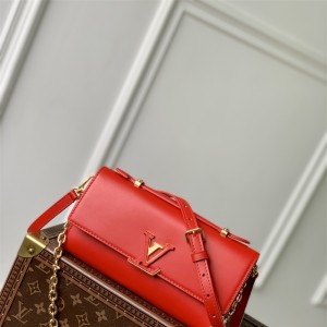 루이비통 월릿 온 체인 카퓌신 M12143