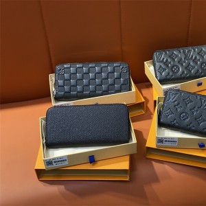 루이비통 장지갑  M11721