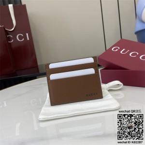 구찌 GG 엠블럼 엠보스 카드 케이스 818952