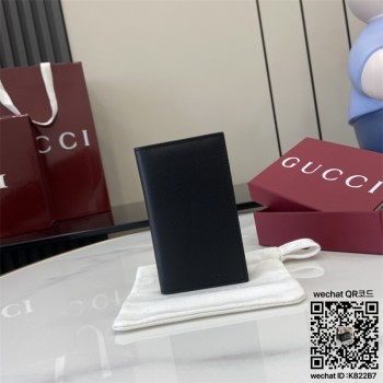 구찌 GG 엠블럼 바이폴드 엠보스 카드 케이스 818953