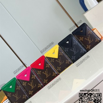 루이비통  포르트 카르트 마그넷 M12602