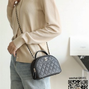 샤넬 코스메틱 케이스