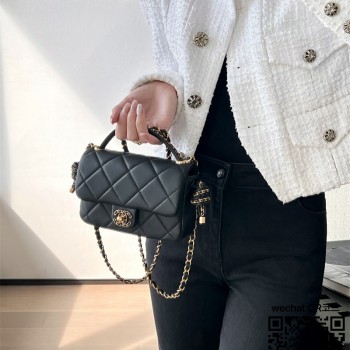 샤넬 신상 핸들장식 플랩백