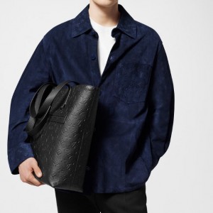 루이비통 익스커션 토트 M24777