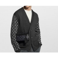 루이비통 보스포어 웨어러블 월릿 M12599