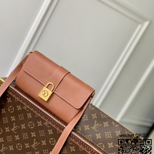 루이비통 월릿 온 체인 M12147