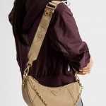 프라다  리나일론 숄더백 1BH222