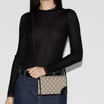 구찌 GG 엠블럼 레더 스트랩 디테일 지갑 크로스백 820688