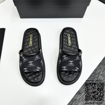 샤넬 힐 샌들 슬리퍼