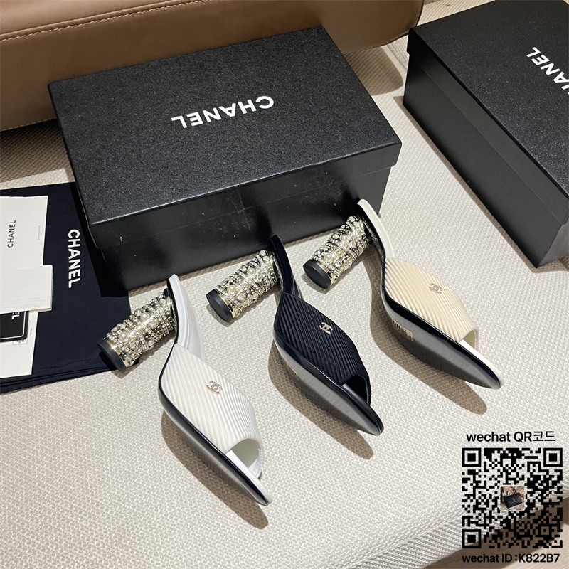 샤넬  힐 샌들 슬리퍼