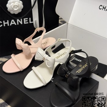 샤넬  힐 샌들 슬리퍼