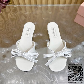 미우미우 힐 샌들 슬리퍼