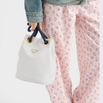 프라다 스몰 리나일론 버킷백 1BE082