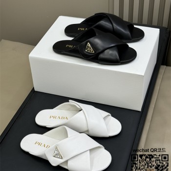 프라다  힐 샌들 슬리퍼