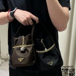 프라다 스몰 버킷백 11BE088