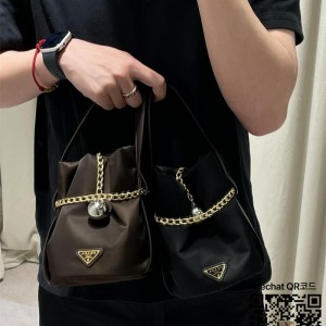 프라다 스몰 버킷백 11BE088