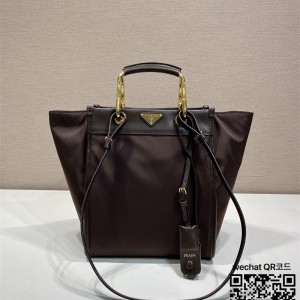 프라다 나일론과 미디움 토트백 1BG578