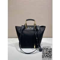 프라다 나일론과 미디움 토트백 1BG578