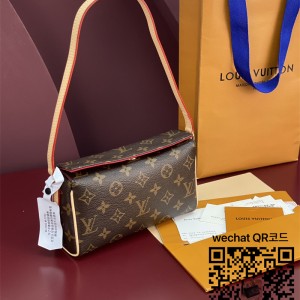 루이비통 모노그램 렉시탈 파우치 레시탈 미니포쉐트 M51900