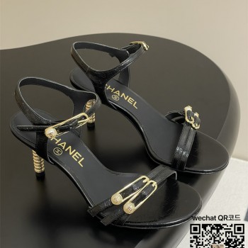 샤넬  힐 샌들 슬리퍼