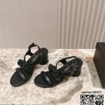 샤넬 힐 샌들 슬리퍼