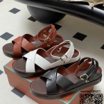 로로피아나 힐 샌들 슬리퍼