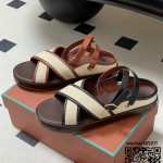 로로피아나 힐 샌들 슬리퍼