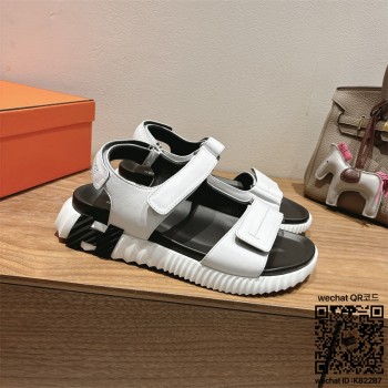 에르메스  힐 샌들 슬리퍼