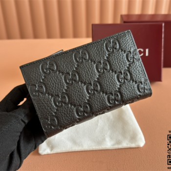 구찌 GG 엠블럼 미디엄 지갑 토프 가죽 815874