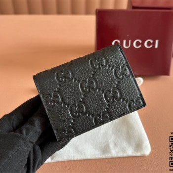 구찌 GG 엠블럼 카드 홀더 지갑 815901