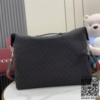 구찌 GG 캔버스 미디엄 더플백 821668