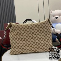 구찌 GG 캔버스 미디엄 더플백 821668