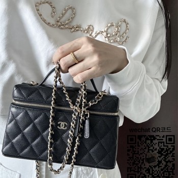 샤넬 25SS 탑핸들 포쉐트 체인 베니티백 블랙 AP4385