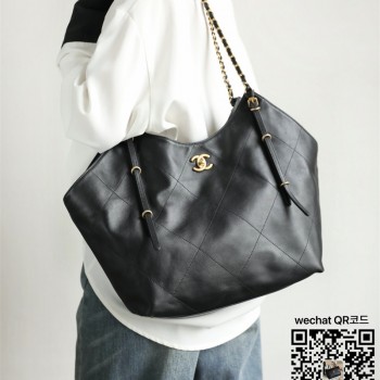 샤넬 25SS 쇼퍼백  체인 벨티트 CC로고 AS3697