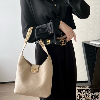 샤넬 호보백 스몰 AS3669