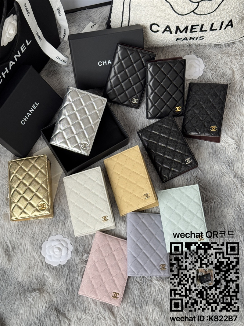 샤넬 CHANEL 여권지갑 A80385
